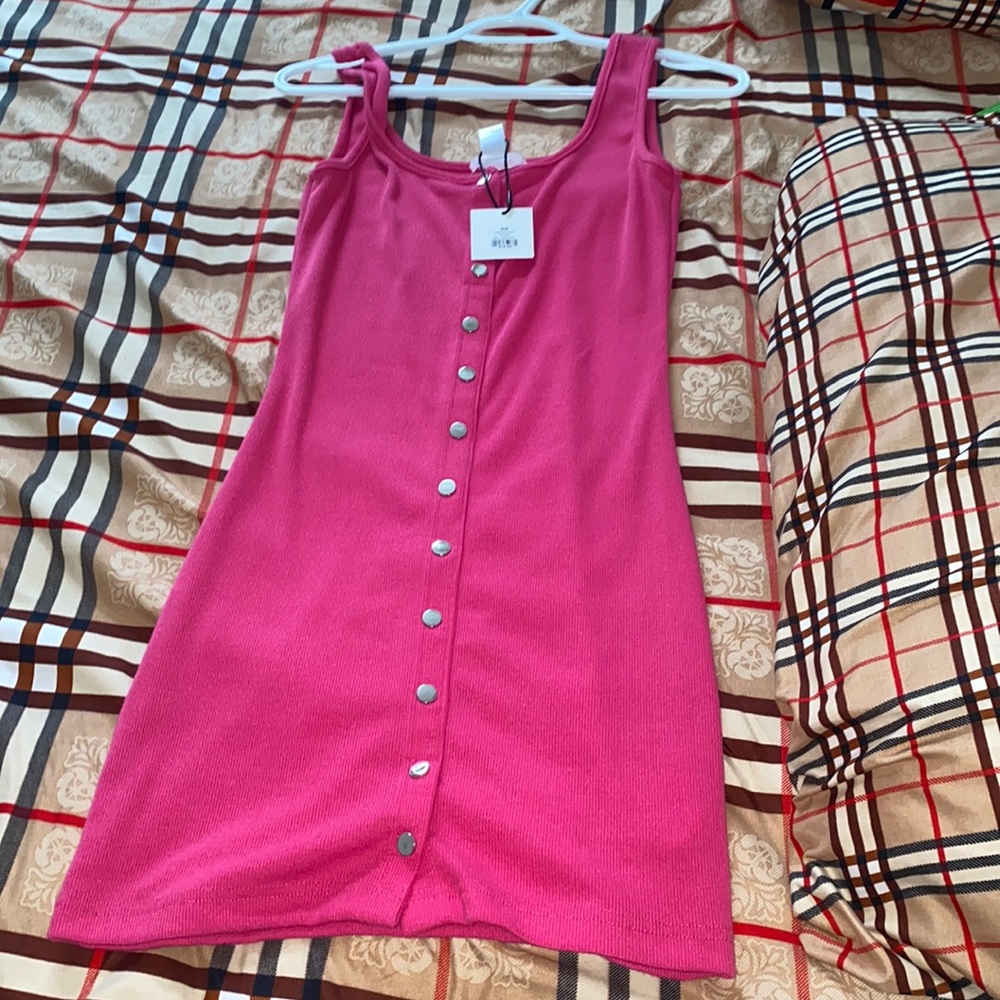 Pink bodycon dress